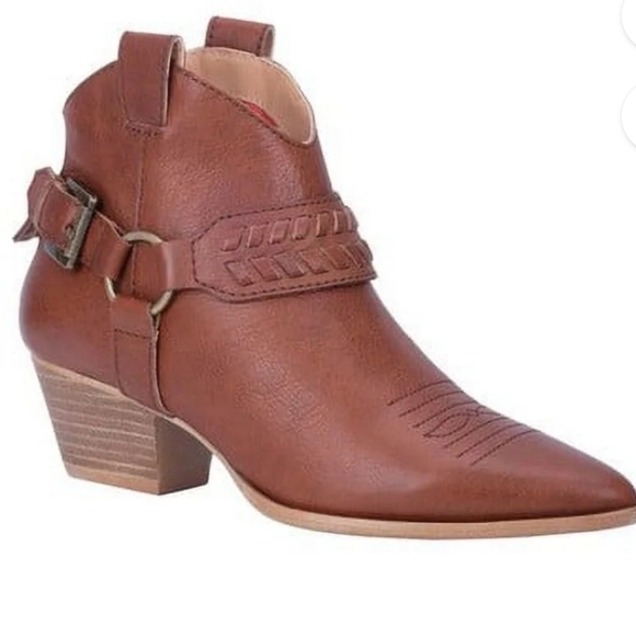 Dingo Brown Ankle Booties with Buckle Detail. Never Worn SZ 9M - Picture 1 of 5